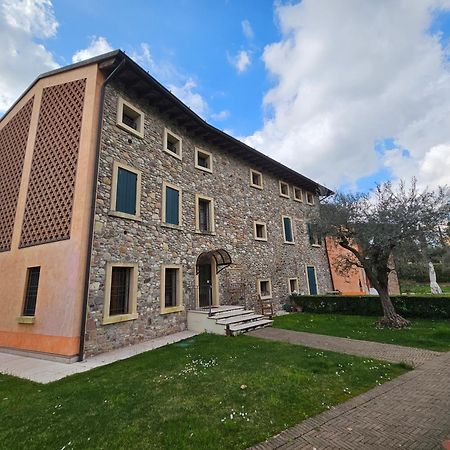 Corte La Guarnigione Valeggio sul Mincio Exteriör bild