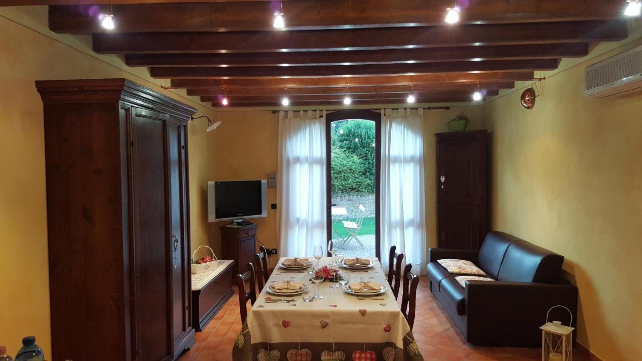 Corte La Guarnigione Valeggio sul Mincio Exteriör bild